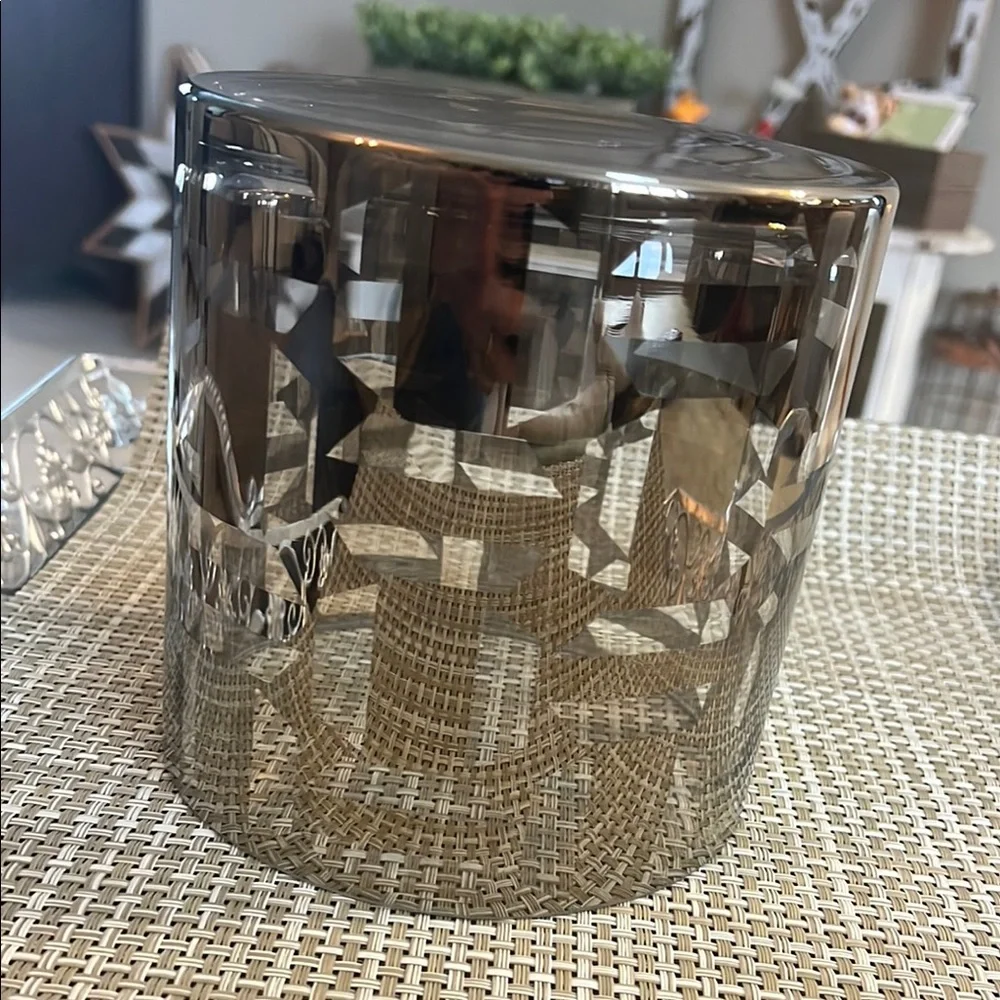 Zodax Elegant Smoky Glass Hurricane Vase/Candle Holder - Picture 5 of 6